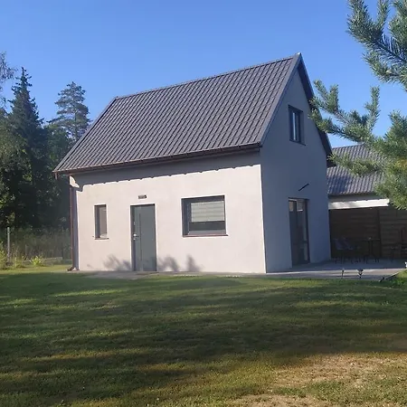 Caloroczny Wsrod Jezior Przy Lesie Semesterbostad
